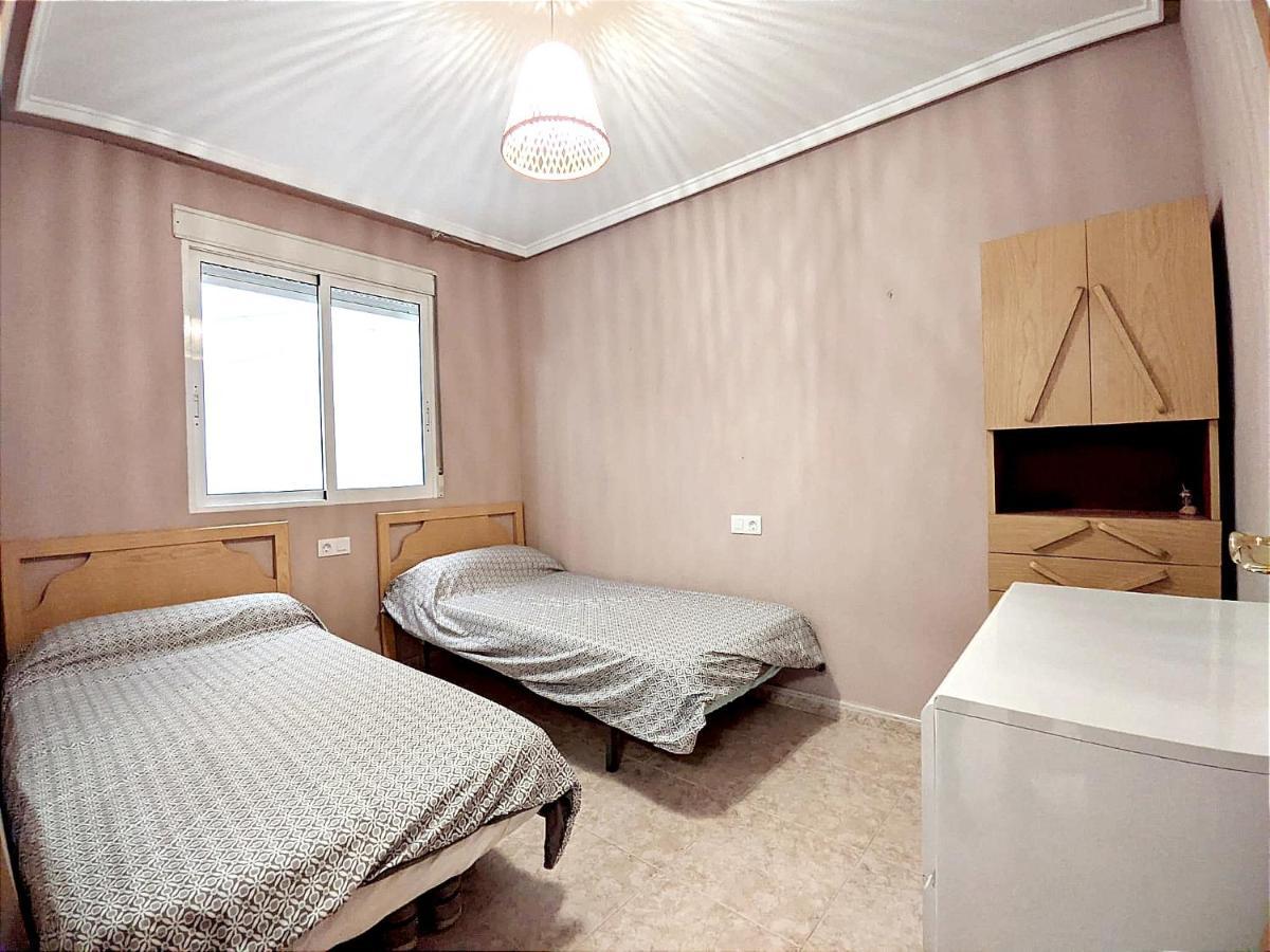 Modern Apartment 3Mins Walk To Playa Del Cura Beach Торевьиа Экстерьер фото