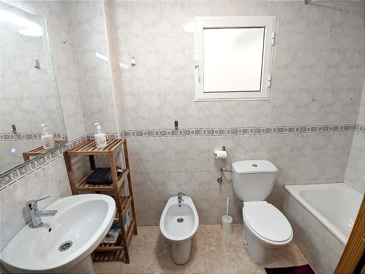Modern Apartment 3Mins Walk To Playa Del Cura Beach Торевьиа Экстерьер фото